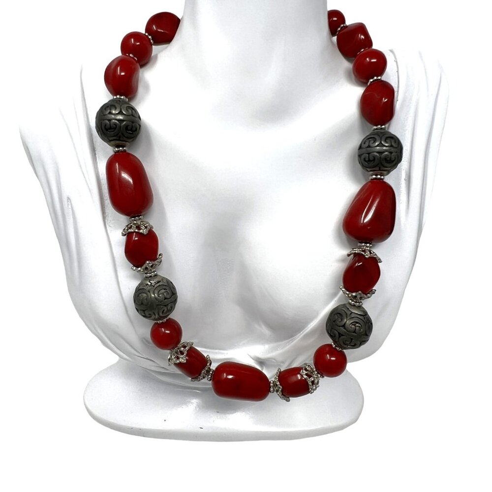 Maroon Beaded Necklace Silver Tone‎ Caps and Red Beads